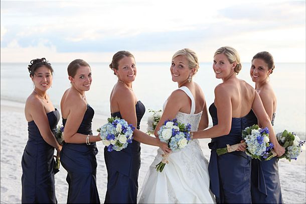 Bridesmaids on top! - Audrey Snow Photography